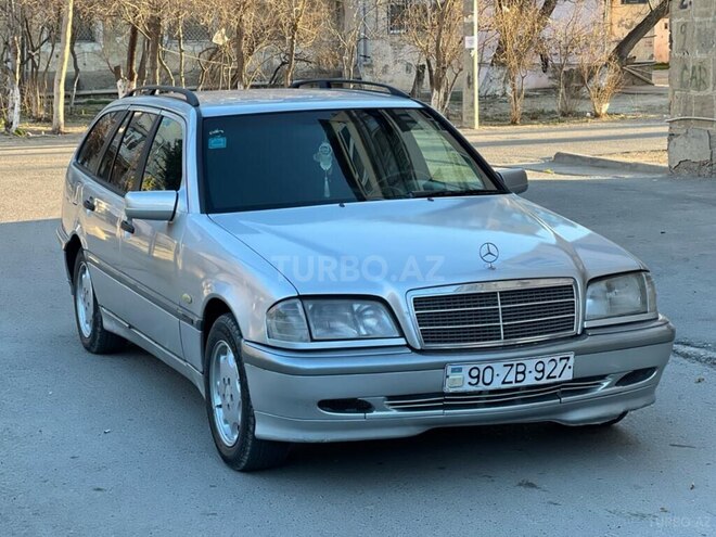 Mercedes C 220 2000, 290,000 km - 2.2 л - Sumqayıt