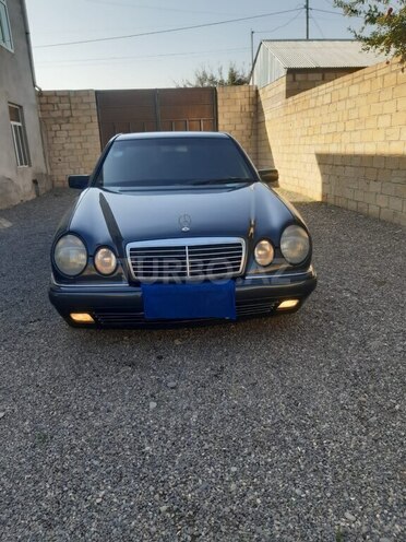 Mercedes E 220 1998, 373,000 km - 2.2 l - Bərdə
