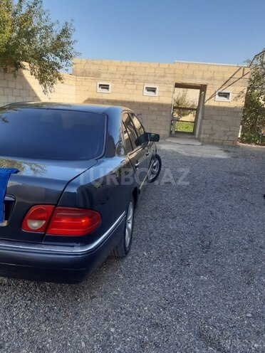 Mercedes E 220 1998, 373,000 km - 2.2 l - Bərdə