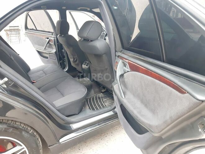 Mercedes E 220 2000, 400,000 km - 2.2 l - Bakı