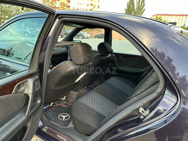 Mercedes E 240 1998, 350,000 km - 2.4 l - Sumqayıt