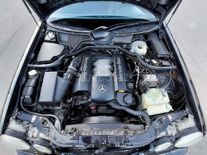 Mercedes E 280 2001, 219,465 km - 2.8 l - Gəncə