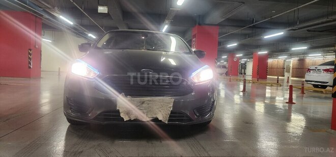 Ford Focus 2015, 195,000 km - 1.0 л - Gəncə