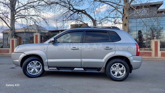 Hyundai Tucson 2009, 241,000 km - 2.0 l - Gəncə