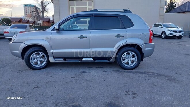 Hyundai Tucson 2009, 241,000 km - 2.0 l - Gəncə