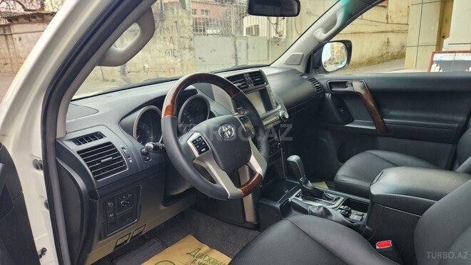 Toyota Prado 2010, 204,000 km - 2.7 l - Bakı