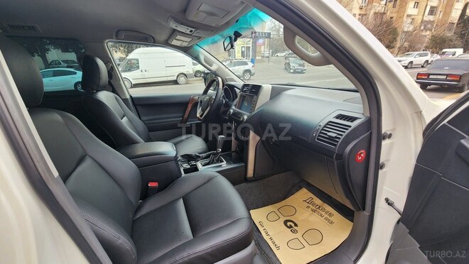 Toyota Prado 2010, 204,000 km - 2.7 l - Bakı