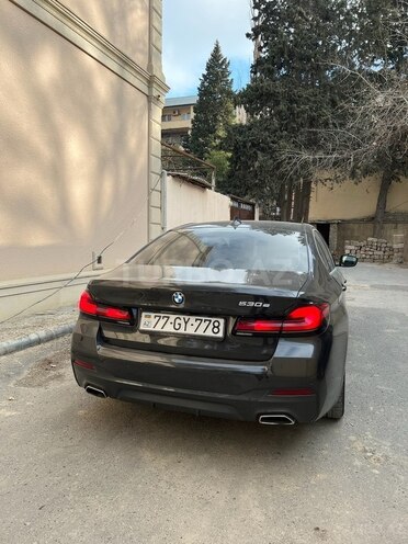 BMW 530e 2021, 27,000 km - 2.0 л - Bakı