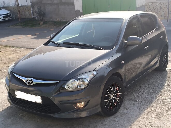 Hyundai i30 2011, 110,000 km - 1.4 l - Sumqayıt