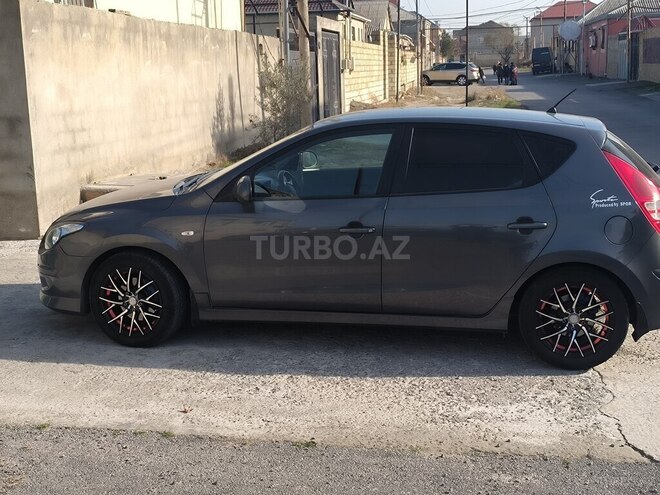 Hyundai i30 2011, 110,000 km - 1.4 l - Sumqayıt
