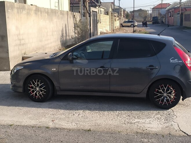 Hyundai i30 2011, 110,000 km - 1.4 l - Sumqayıt