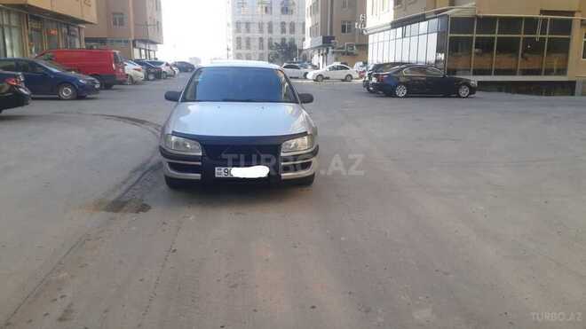 Opel Omega 1999, 268,135 km - 2.0 l - Bakı