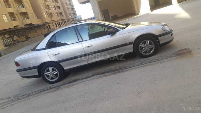 Opel Omega 1999, 268,135 km - 2.0 l - Bakı