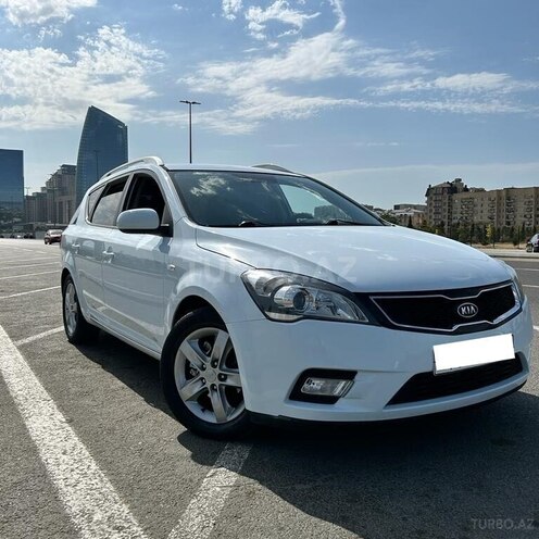 Kia Ceed 2011, 244,000 km - 1.6 l - Bakı