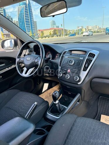Kia Ceed 2011, 244,000 km - 1.6 l - Bakı