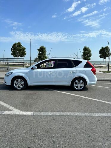 Kia Ceed 2011, 244,000 km - 1.6 l - Bakı