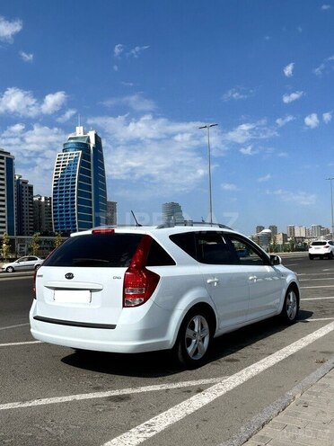 Kia Ceed 2011, 244,000 km - 1.6 l - Bakı