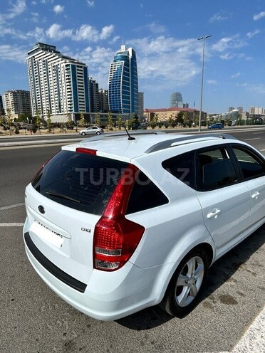Kia Ceed 2011, 244,000 km - 1.6 l - Bakı