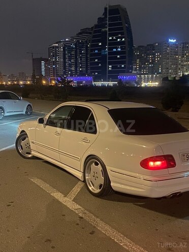 Mercedes E 240 2001, 201,000 km - 2.4 l - Bakı