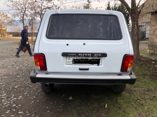 LADA (VAZ) Niva 2000, 250,000 km - 1.7 l - Zaqatala
