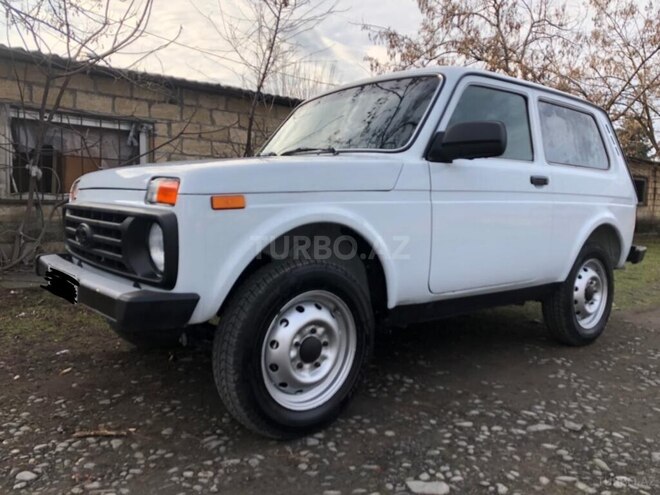 LADA (VAZ) Niva 2000, 250,000 km - 1.7 l - Zaqatala