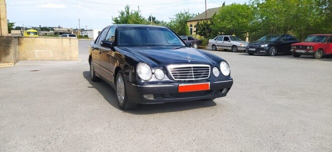 Mercedes E 320 2000, 490,546 km - 3.2 l - Şirvan