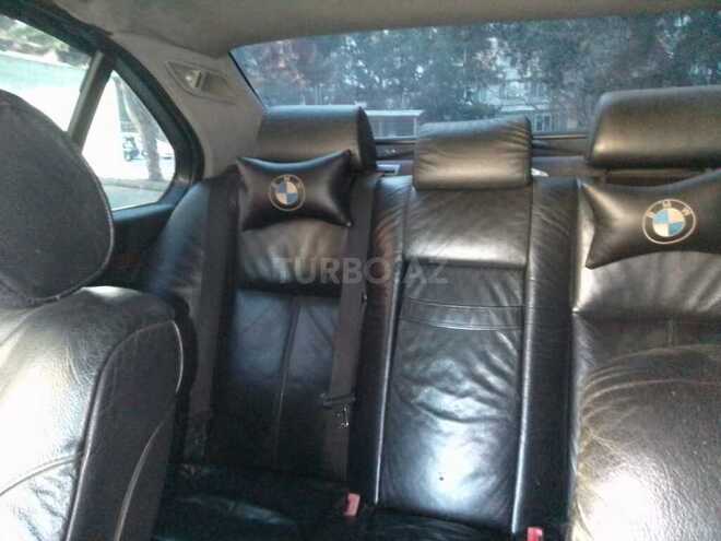 BMW 523 1997, 300,000 km - 2.5 l - Bakı