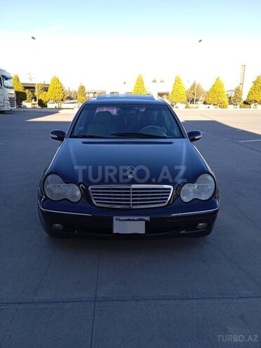 Mercedes C 240 2001, 325,700 km - 2.4 l - Masallı