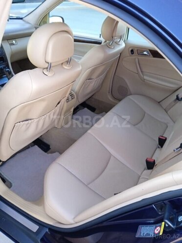 Mercedes C 240 2001, 325,700 km - 2.4 l - Masallı
