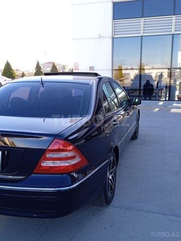 Mercedes C 240 2001, 325,700 km - 2.4 l - Masallı