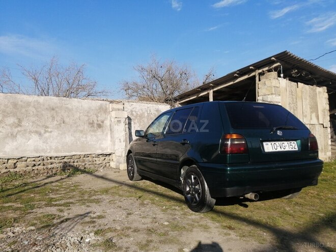 Volkswagen Golf 1996, 186,310 km - 1.8 л - Lənkəran