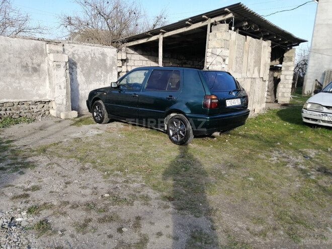 Volkswagen Golf 1996, 186,310 km - 1.8 л - Lənkəran