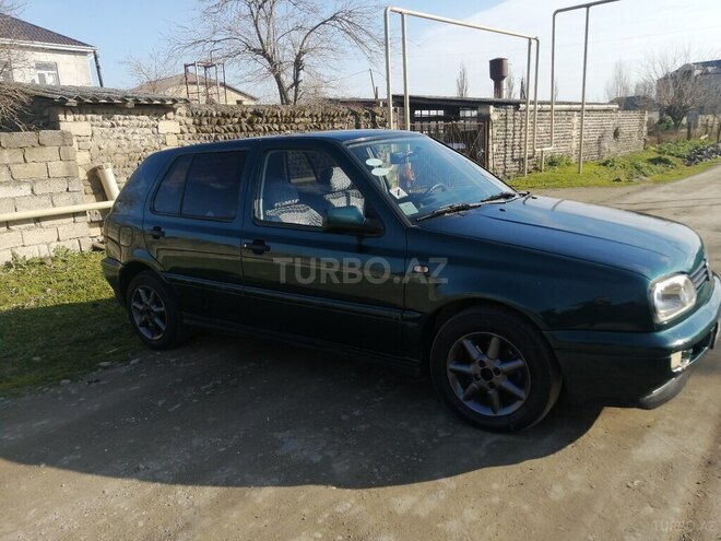Volkswagen Golf 1996, 186,310 km - 1.8 л - Lənkəran