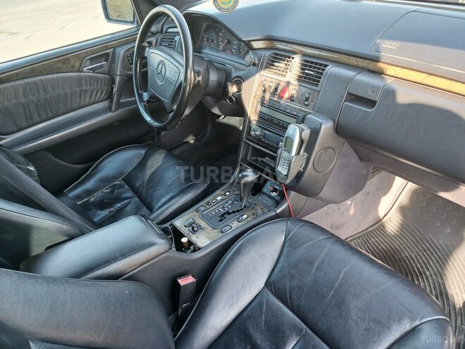 Mercedes E 240 1998, 400,000 km - 2.4 l - Bakı