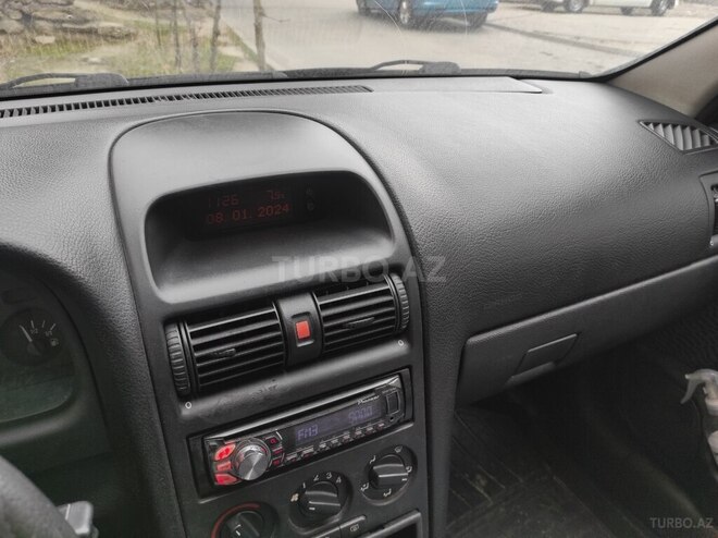 Opel Astra 2002, 252,450 km - 1.6 л - Bakı