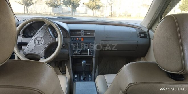 Mercedes C 220 1995, 252,354 km - 2.2 л - Mingəçevir