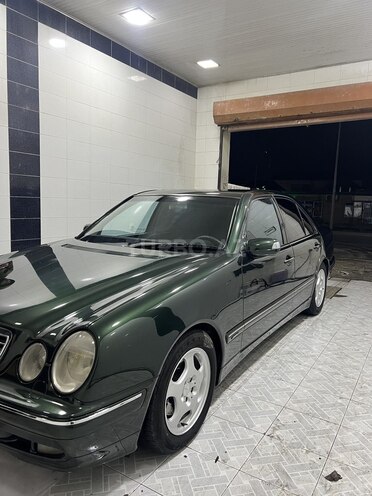 Mercedes E 270 2000, 199,000 km - 2.7 l - Sumqayıt