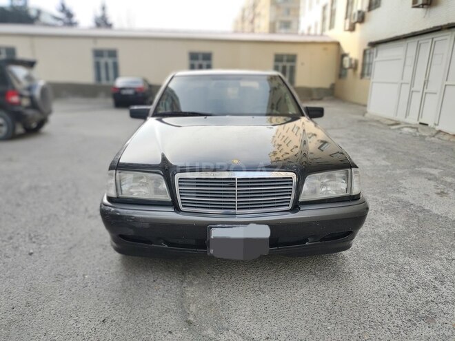 Mercedes C 200 1995, 324,000 km - 2.0 l - Bakı