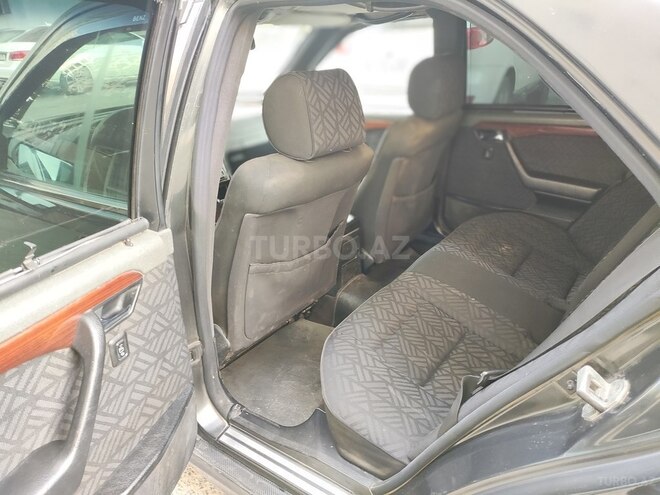 Mercedes C 200 1995, 324,000 km - 2.0 l - Bakı