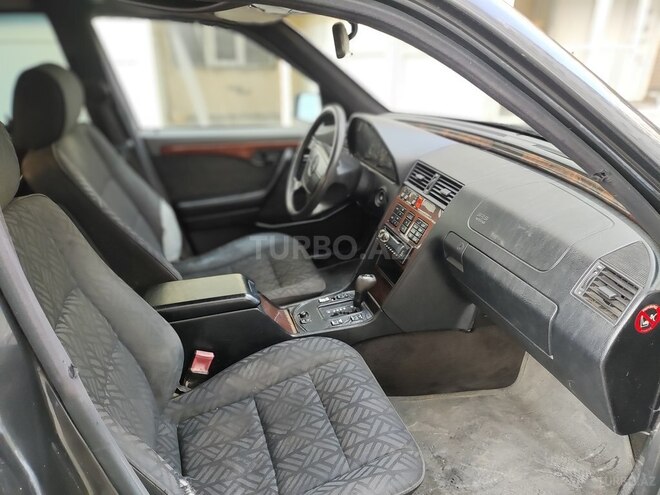 Mercedes C 200 1995, 324,000 km - 2.0 l - Bakı