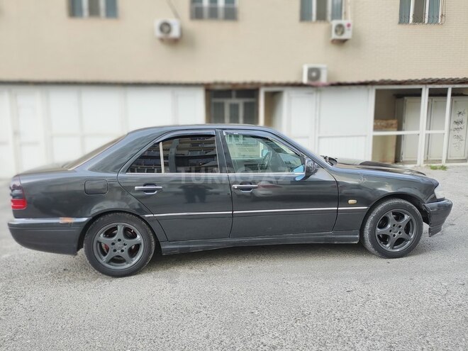 Mercedes C 200 1995, 324,000 km - 2.0 l - Bakı