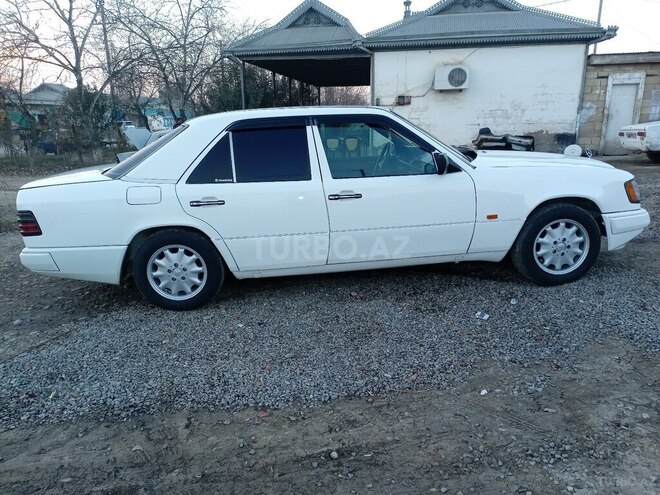 Mercedes E 220 1994, 500,000 km - 2.2 l - Sabirabad