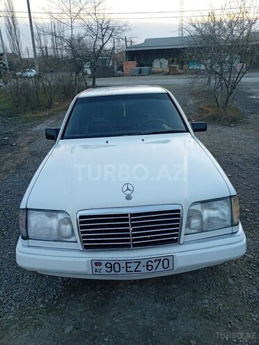 Mercedes E 220 1994, 500,000 km - 2.2 l - Sabirabad