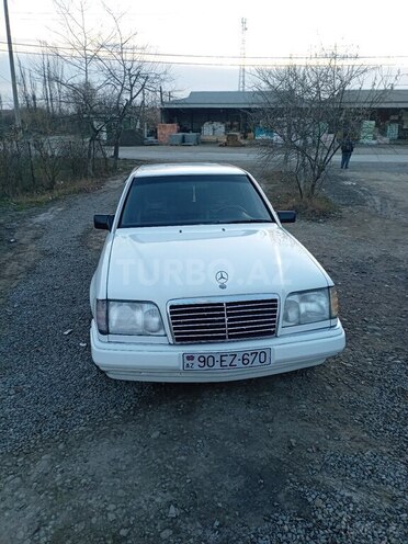 Mercedes E 220 1994, 500,000 km - 2.2 l - Sabirabad