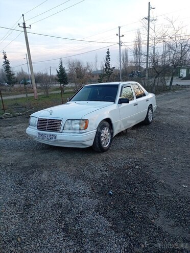 Mercedes E 220 1994, 500,000 km - 2.2 l - Sabirabad