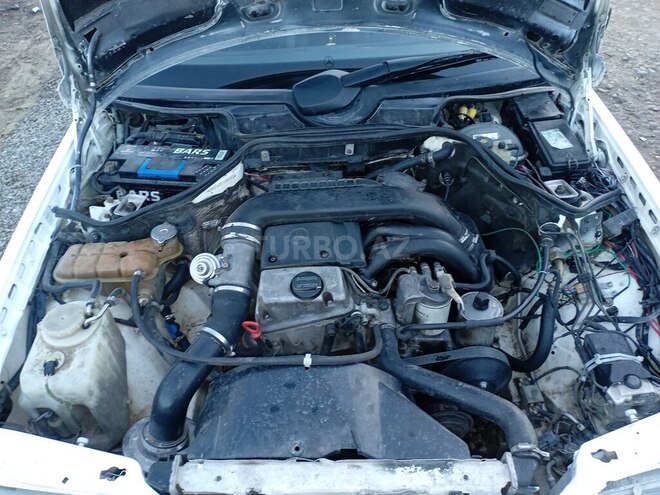 Mercedes E 220 1994, 500,000 km - 2.2 l - Sabirabad