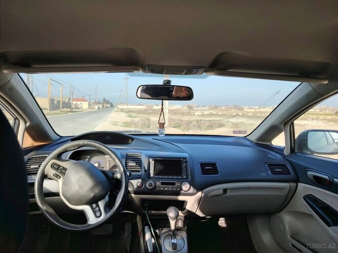 Honda Civic 2006, 300,000 km - 1.3 л - Bakı