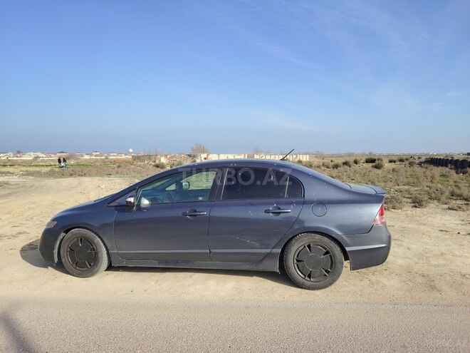 Honda Civic 2006, 300,000 km - 1.3 л - Bakı