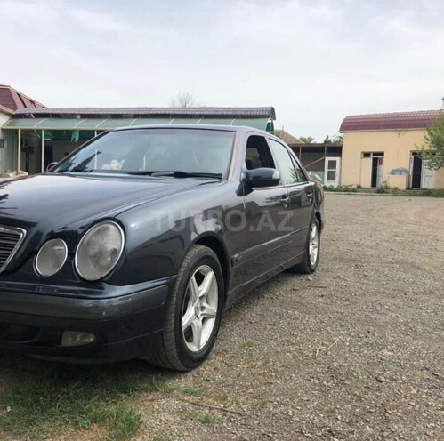 Mercedes E 240 2000, 291,000 km - 2.4 l - Goranboy