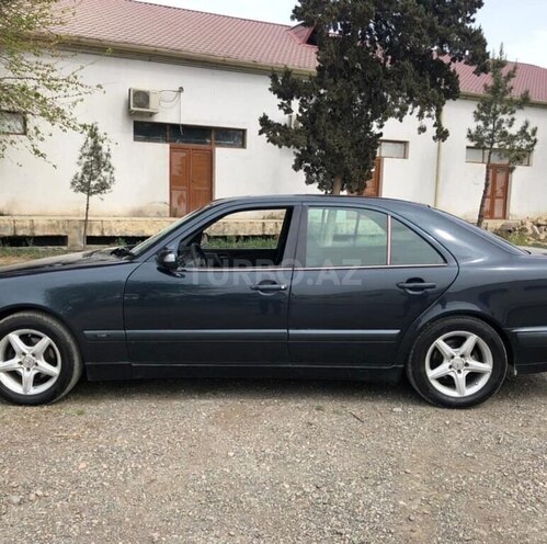 Mercedes E 240 2000, 291,000 km - 2.4 l - Goranboy